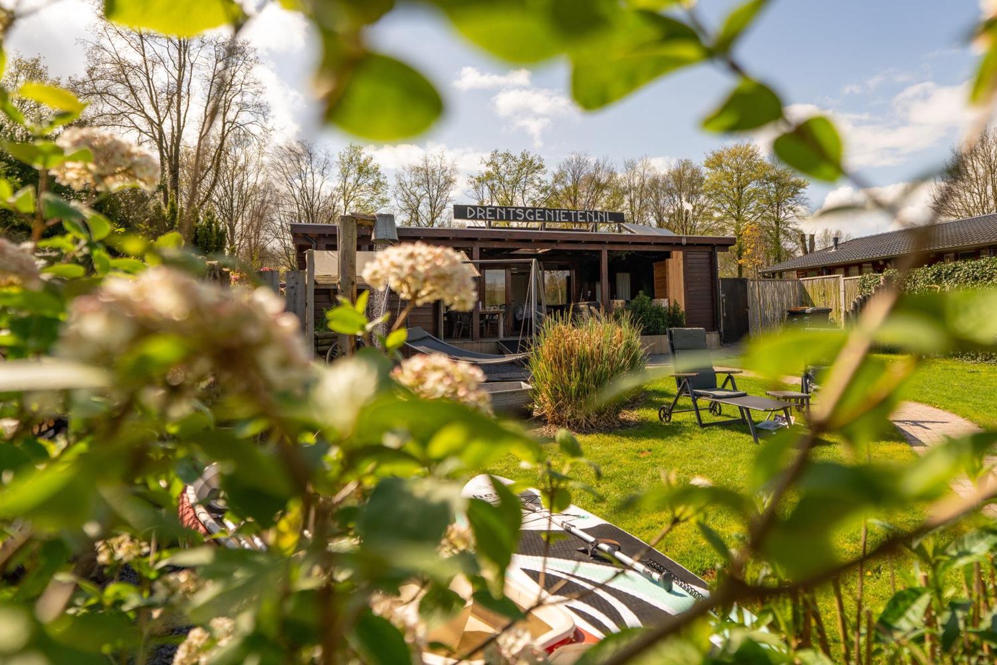 Drents Genieten - Lavendelheide Met Uitzicht Op Het Water Erm Luaran gambar